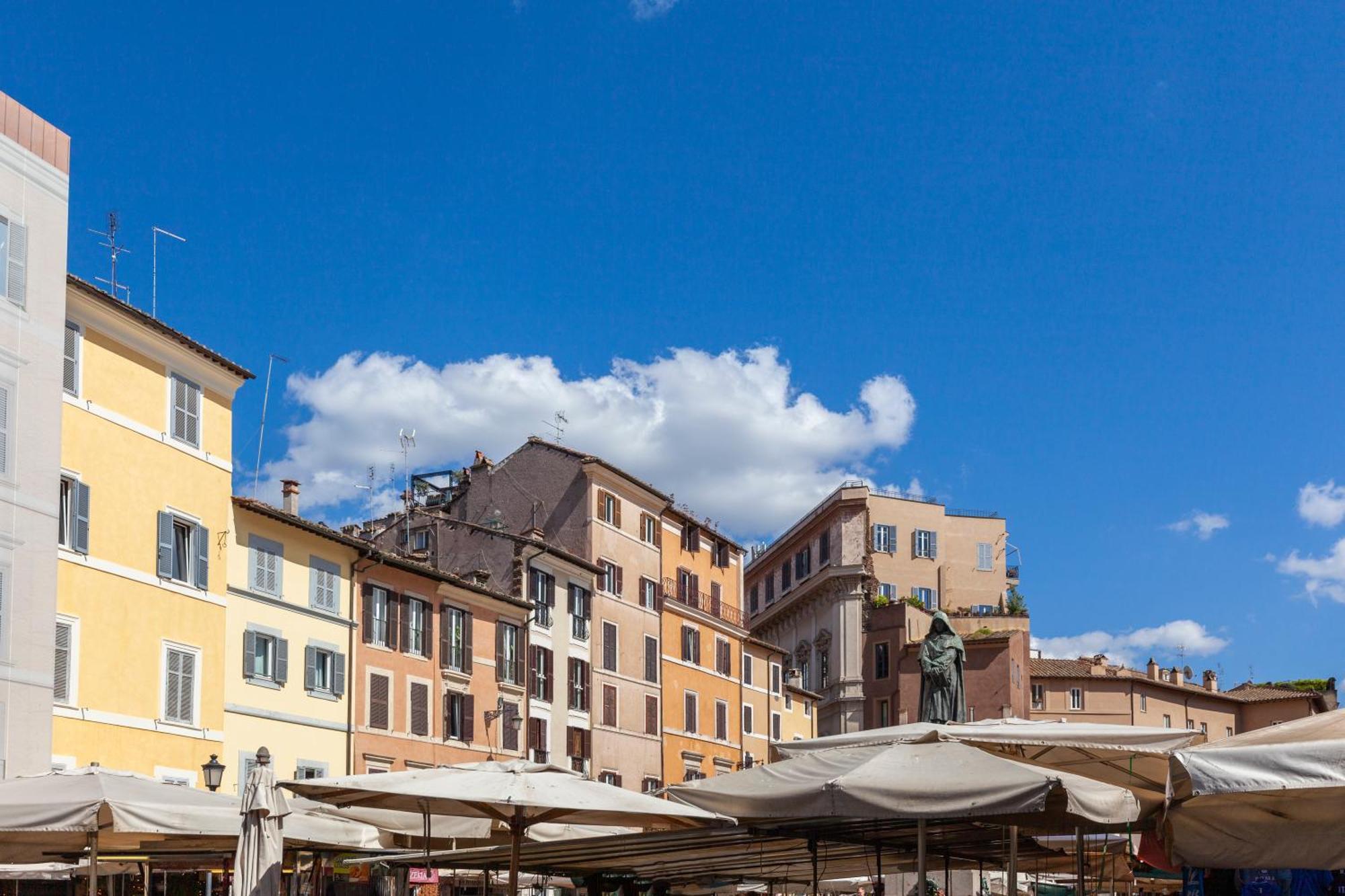 Campo Dei Fiori Holiday Home โรม ภายนอก รูปภาพ
