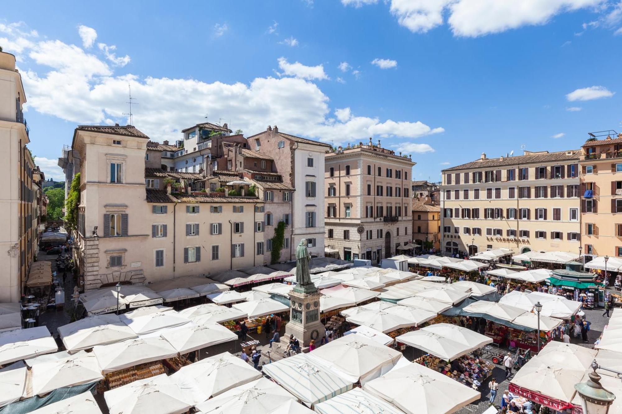 Campo Dei Fiori Holiday Home โรม ภายนอก รูปภาพ
