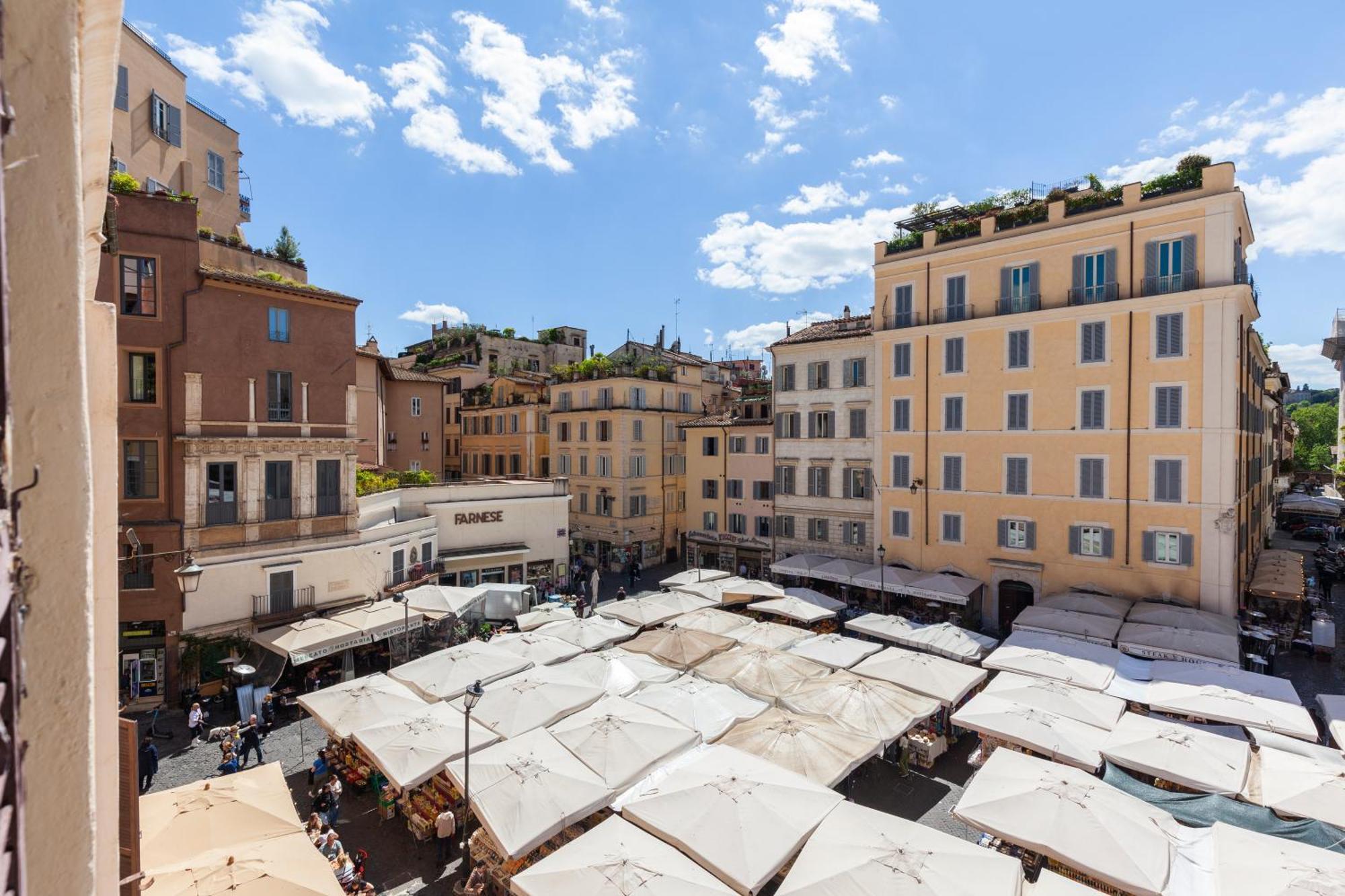 Campo Dei Fiori Holiday Home โรม ภายนอก รูปภาพ