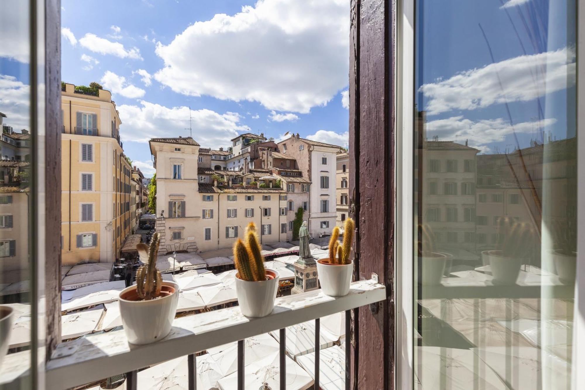Campo Dei Fiori Holiday Home โรม ภายนอก รูปภาพ